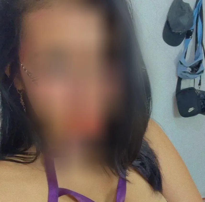 Chiara, 23