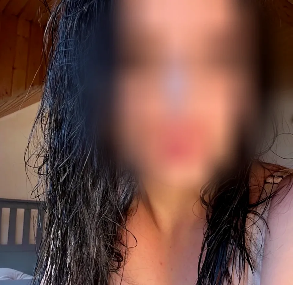 Emma, 21
