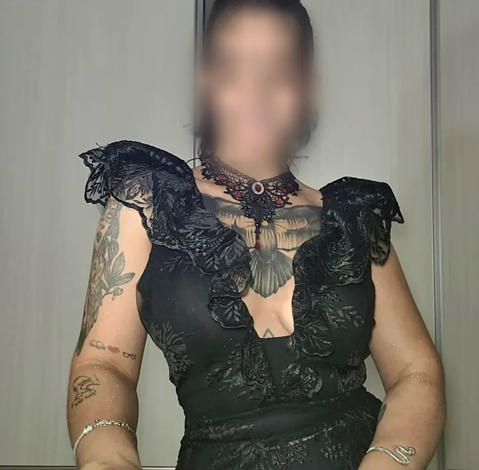 Katrin, 30
